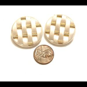 Vintage Jewelry - White gold clip on earrings vintage Vintage Jewelry - White gold clip on earrings vintage